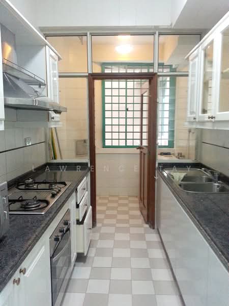 Changi Green, 712 Upper Changi Road East, 2 Bedrooms, 872 sqft, Condominium For Sale, by Lawrence Tay, 500177622 - Kitchen - PropertyGuru.com.sg