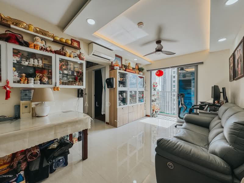 37 Margaret Drive, 37 Margaret Drive, 2 Bedrooms, 700 sqft, HDB Flat For Sale, by Jeraldine Yeo, 500177623 - Living Room - PropertyGuru.com.sg