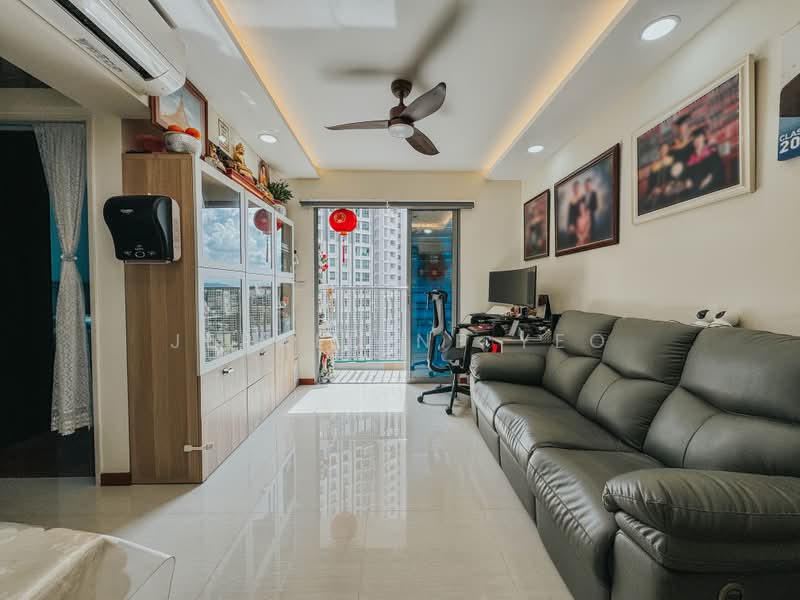 37 Margaret Drive, 37 Margaret Drive, 2 Bedrooms, 700 sqft, HDB Flat For Sale, by Jeraldine Yeo, 500177623 - Living Room - PropertyGuru.com.sg