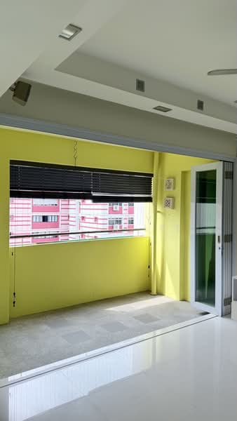 507 Serangoon North Avenue 4, 507 Serangoon North Avenue 4, 3 Bedrooms, 1,291 sqft, HDB Flat For Sale, by Jenny Lalla Lee, 500177625 - Balcony - PropertyGuru.com.sg
