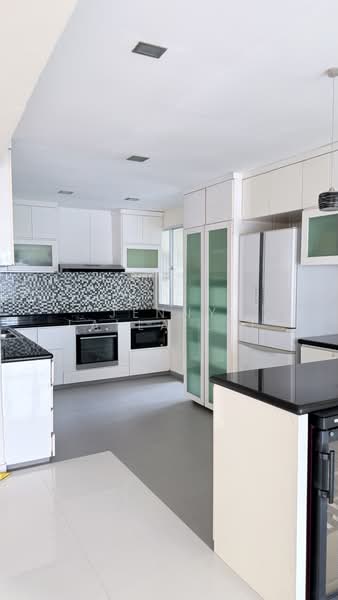 507 Serangoon North Avenue 4, 507 Serangoon North Avenue 4, 3 Bedrooms, 1,291 sqft, HDB Flat For Sale, by Jenny Lalla Lee, 500177625 - Kitchen - PropertyGuru.com.sg