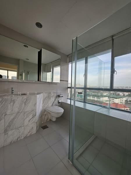 The Chuan, 31 Lorong chuan, 2 Bedrooms, 937 sqft, Condominium For Rent, by Natasha Ross Nair, 500177652 - Bathroom - PropertyGuru.com.sg