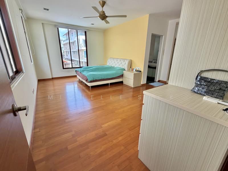 Phillips Avenue, Phillips Avenue, 6 Bedrooms, 4,329 sqft, Semi-Detached House For Sale, by Michelle Seck, 500177656 - Bedroom - PropertyGuru.com.sg