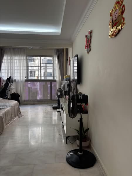 262D Compassvale Street, 262D Compassvale Street, 3 Bedrooms, 1,184 sqft, HDB Flat For Sale, by Yenn Ni, 500177657 - Living Room - PropertyGuru.com.sg