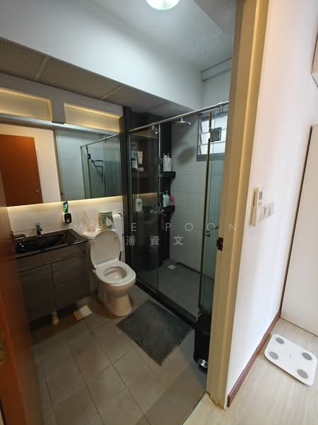 433B Sengkang West Way, 433B Sengkang West Way, 3 Bedrooms, 1,001 sqft, HDB Flat For Sale, by Mike Poon 潘資文, 500177664 - Bathroom - PropertyGuru.com.sg