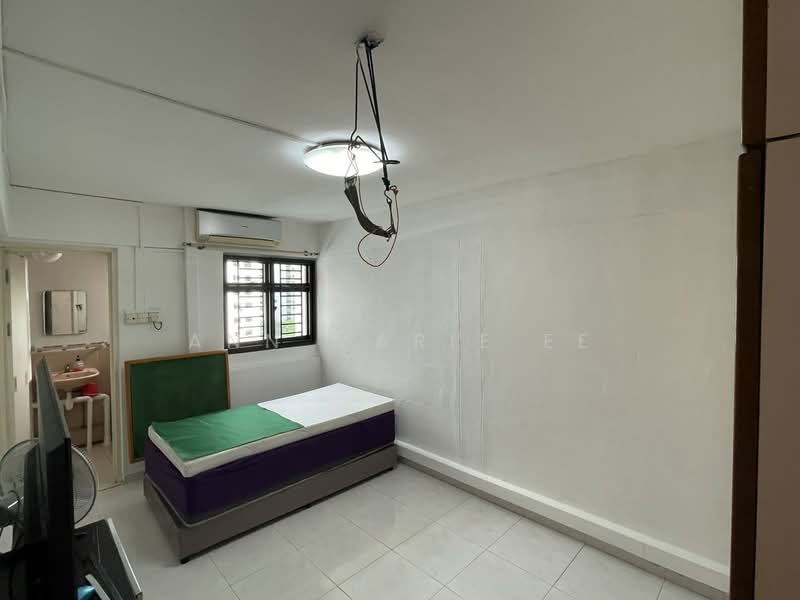 44 Chai Chee Street, 44 Chai Chee Street, 2 Bedrooms, 840 sqft, HDB Flat For Rent, by Ann Marie Ee, 500177668 - Master Bedroom (view fm doorway) - PropertyGuru.com.sg