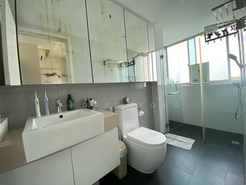 Gardenvista, 960 Dunearn Road, 3 Bedrooms, 1,130 sqft, Condominium For Sale, by Andrew Yong, 500177669 - Bathroom - PropertyGuru.com.sg