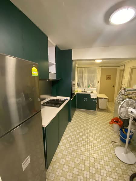 4 Marine Terrace, 4 Marine Terrace, 3 Bedrooms, 700 sqft, HDB Flat For Rent, by Daniel Gay, 500177672 - Kitchen - PropertyGuru.com.sg