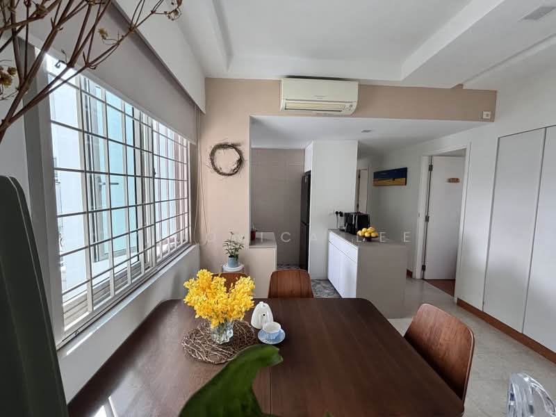 Gardenvista, 960 Dunearn Road, 3 Bedrooms, 1,130 sqft, Condominium For Sale, by Veronica Lee, 500177713 - Dining Room - PropertyGuru.com.sg