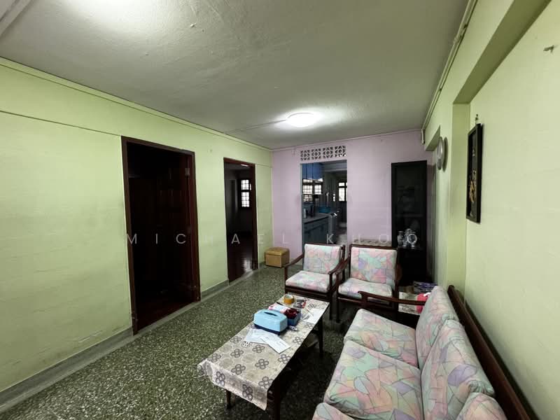38 Lorong 5 Toa Payoh, 38 Lorong 5 Toa Payoh, 2 Bedrooms, 720 sqft, HDB Flat For Sale, by Michael Khoo, 500177718 - Living Room - PropertyGuru.com.sg
