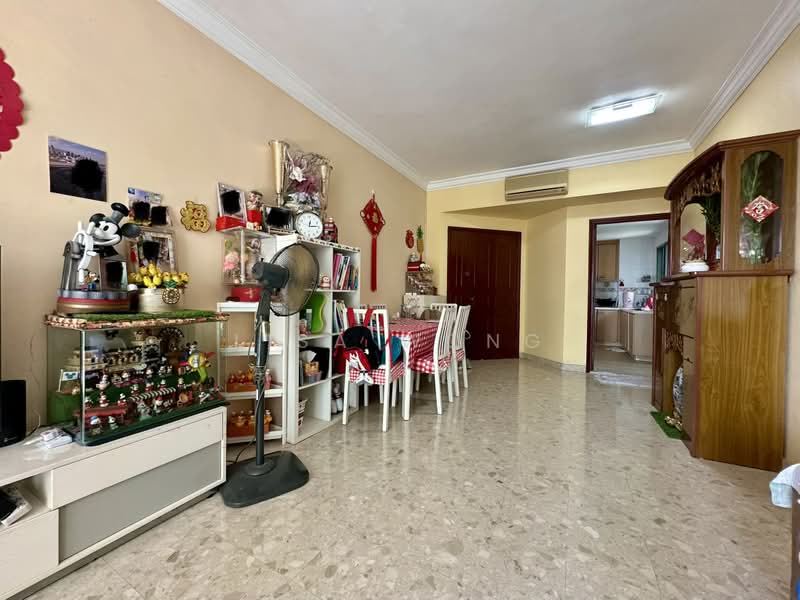 Yew Mei Green, 50 Choa Chu Kang North 6, 3 Bedrooms, 1,130 sqft, Condominium For Sale, by Lisa Wong, 500177721 - Living Room - PropertyGuru.com.sg