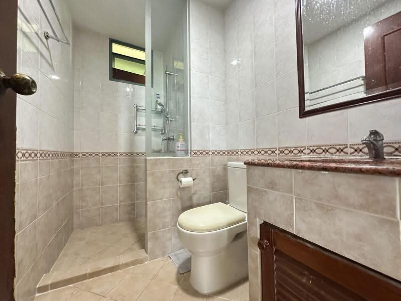 Yew Mei Green, 50 Choa Chu Kang North 6, Dairy Farm / Bukit Panjang / Choa Chu Kang, 3 Bedrooms, 1,130 sqft, Condominium For Sale, by Lisa Wong, 500177721 - Bathroom - PropertyGuru.com.sg