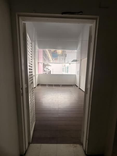 345 Beach Road, 345 Beach Road, 1,000 sqft, Shop / Shophouse For Rent, by Sherly Wai, 500177748 - Balcony - CommercialGuru.com.sg