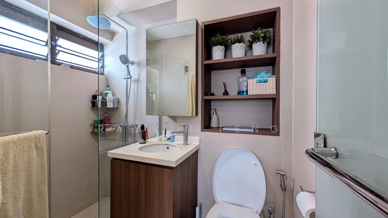 66 Telok Blangah Drive, 66 Telok Blangah Drive, 4 Bedrooms, 1,270 sqft, HDB Flat For Sale, by Rayvin Teng, 500177755 - Bathroom - PropertyGuru.com.sg
