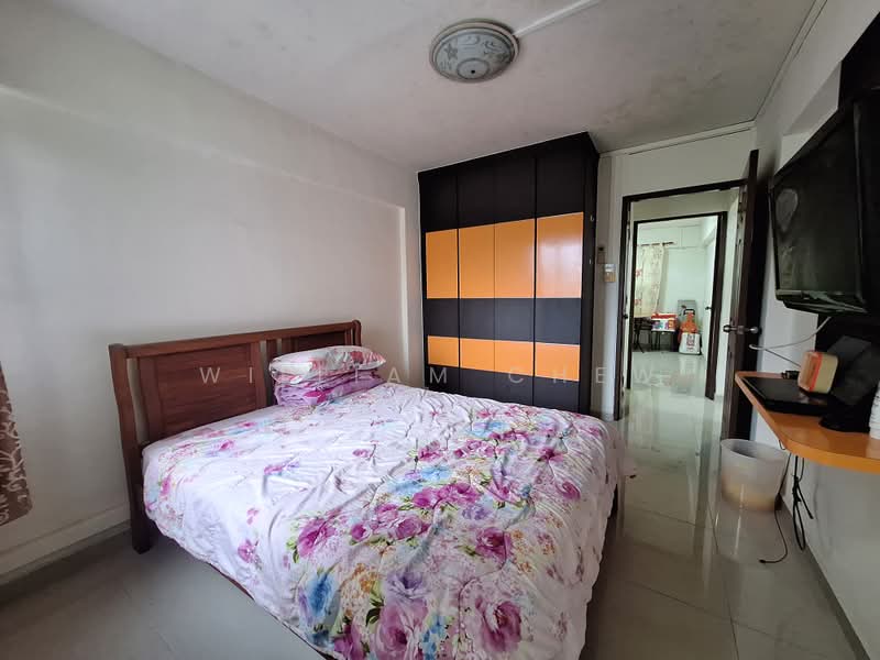 180 Ang Mo Kio Avenue 5, 180 Ang Mo Kio Avenue 5, 2 Bedrooms, 732 sqft, HDB Flat For Sale, by William Chew, 500177760 - Bedroom - PropertyGuru.com.sg