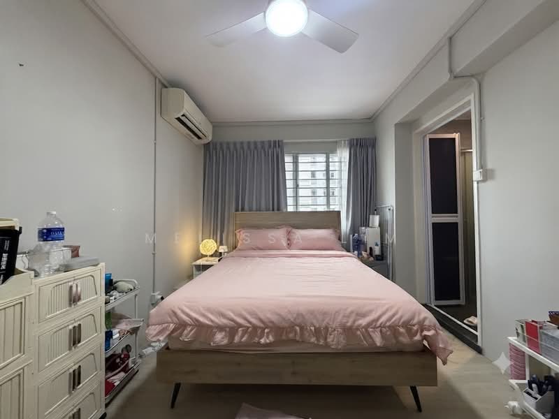 228 Pasir Ris Street 21, 228 Pasir Ris Street 21, 3 Bedrooms, 1,334 sqft, HDB Flat For Sale, by Melissa Lim, 500177762 - Bedroom - PropertyGuru.com.sg