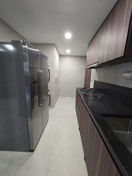 Pullman Residences, 18 Dunearn Road, 3 Bedrooms, 1,163 sqft, Condominium For Rent, by Evelyn Loh, 500177768 - Kitchen - PropertyGuru.com.sg