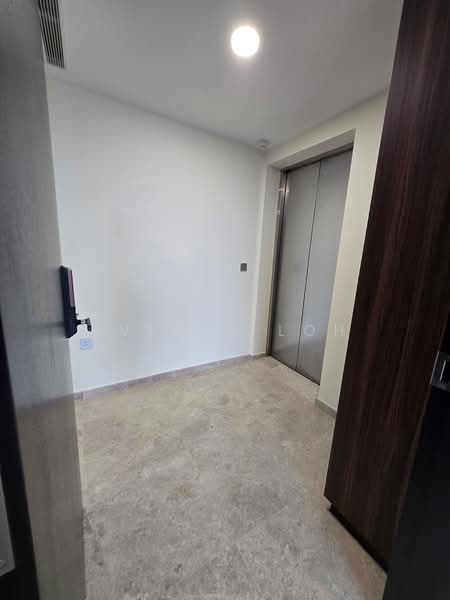 Pullman Residences, 18 Dunearn Road, 3 Bedrooms, 1,163 sqft, Condominium For Rent, by Evelyn Loh, 500177768 - Entrance - PropertyGuru.com.sg