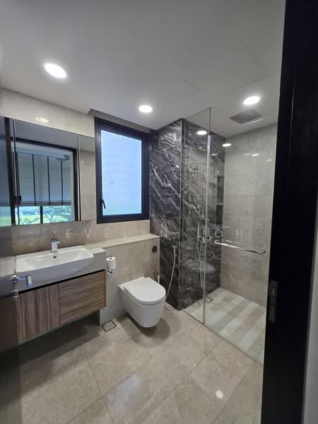Pullman Residences, 18 Dunearn Road, 3 Bedrooms, 1,163 sqft, Condominium For Rent, by Evelyn Loh, 500177768 - Bathroom - PropertyGuru.com.sg