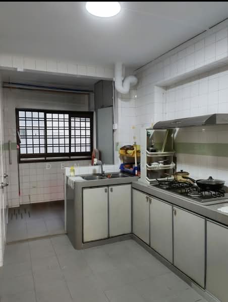 880 Woodlands Street 82, 880 Woodlands Street 82, 3 Bedrooms, 1,130 sqft, HDB Flat For Sale, by Dennis Mah, 500177769 - Kitchen - PropertyGuru.com.sg