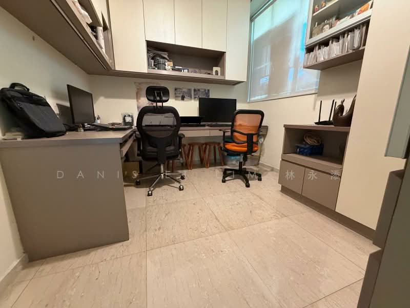 Phillips Avenue, Phillips Avenue, 6 Bedrooms, 4,329 sqft, Semi-Detached House For Sale, by Danis ET Lim 林永添, 500177774 - Study - PropertyGuru.com.sg