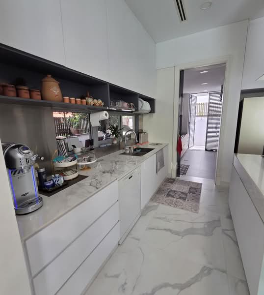 Serangoon Garden Estate, Bloxhome Drive, 7 Bedrooms, 13,000 sqft, Bungalow House For Sale, by Dan Lim, 500177778 - Kitchen - PropertyGuru.com.sg