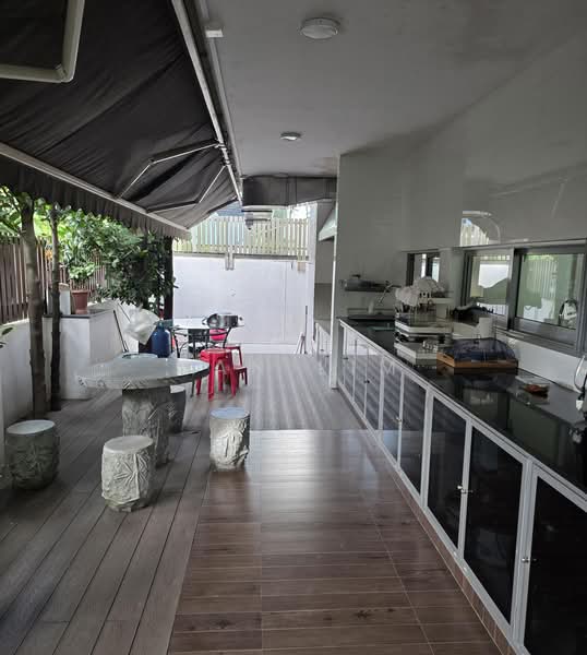 Serangoon Garden Estate, Bloxhome Drive, 7 Bedrooms, 13,000 sqft, Bungalow House For Sale, by Dan Lim, 500177778 - Kitchen - PropertyGuru.com.sg