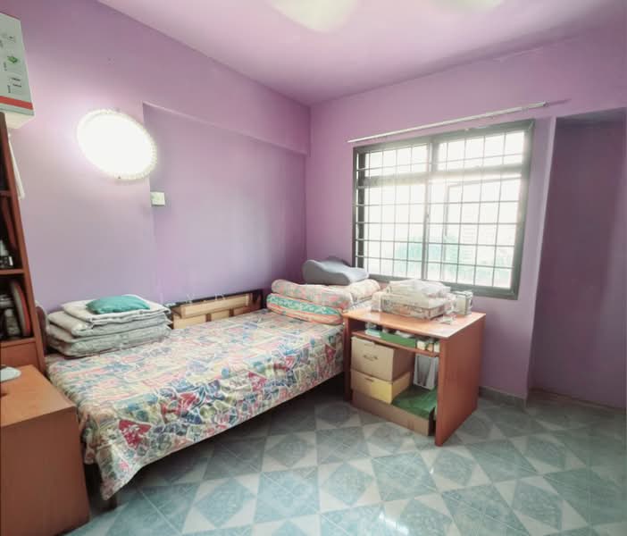 456 Clementi Avenue 3, 456 Clementi Avenue 3, 3 Bedrooms, 968 sqft, HDB Flat For Sale, by Lydia Hanim, 500177783 - Bedroom - PropertyGuru.com.sg