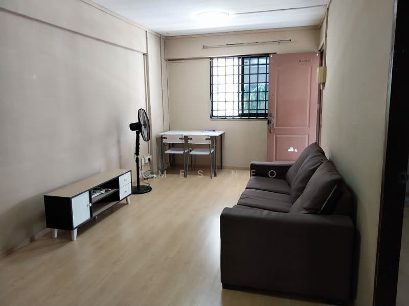 243 Jurong East Street 24, 243 Jurong East Street 24, 2 Bedrooms, 646 sqft, HDB Flat For Sale, by James Neo, 500177797 - Living Room - PropertyGuru.com.sg