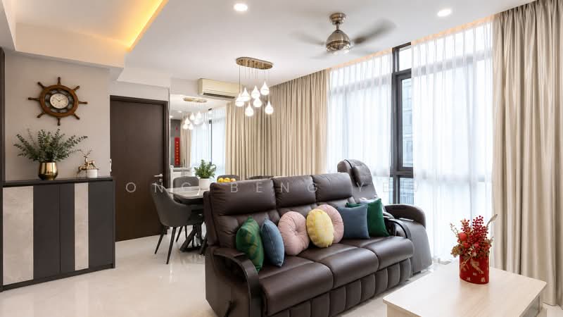 Symphony Suites, 13 Yishun Close, 4 Bedrooms, 1,023 sqft, Condominium For Sale, by Ong Beng Yew, 500177823 - Living Room - PropertyGuru.com.sg