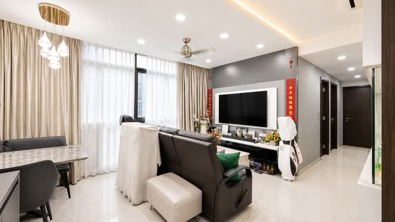 Symphony Suites, 13 Yishun Close, 4 Bedrooms, 1,023 sqft, Condominium For Sale, by Ong Beng Yew, 500177823 - Living Room - PropertyGuru.com.sg