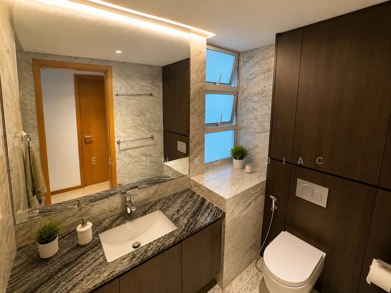 Mera Springs, 81 Carlisle Road, 3 Bedrooms, 1,292 sqft, Condominium For Rent, by Joelynn Koh Jiac Yun, 500177824 - Master Bathroom - PropertyGuru.com.sg