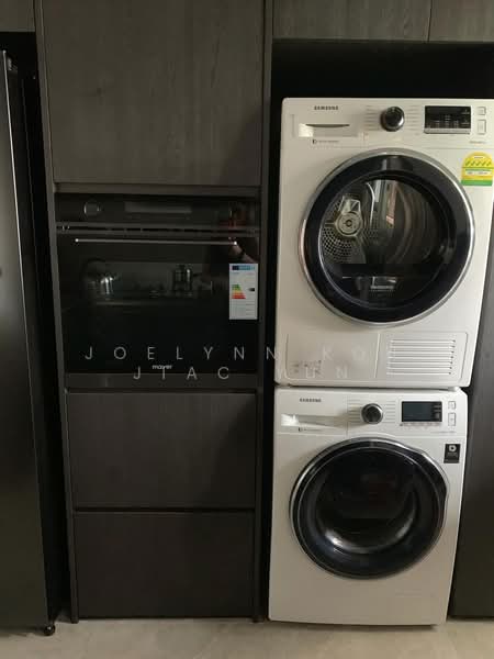 Mera Springs, 81 Carlisle Road, 3 Bedrooms, 1,292 sqft, Condominium For Rent, by Joelynn Koh Jiac Yun, 500177824 - Kitchen - PropertyGuru.com.sg