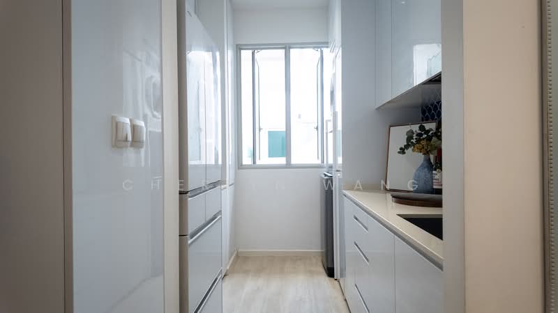 Tree House, 60 Chestnut Avenue, 2 Bedrooms, 947 sqft, Condominium For Sale, by Cherlyn Wang, 500177826 - Kitchen - PropertyGuru.com.sg