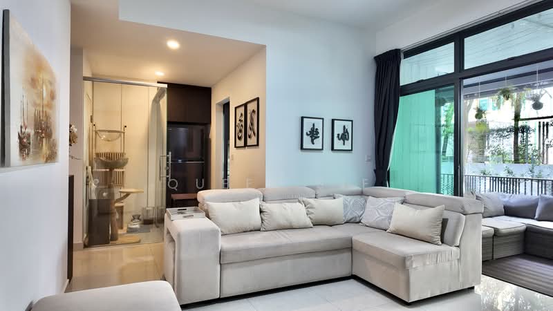 Rosewood Suites, 67 Rosewood Drive, 3 Bedrooms, 1,206 sqft, Condominium For Sale, by Queen Sie, 500177838 - Living Room - PropertyGuru.com.sg