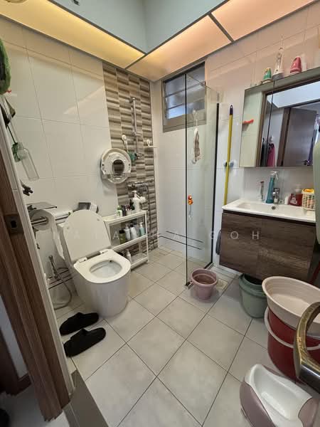 408B Northshore Drive, 408B Northshore Drive, 3 Bedrooms, 1,012 sqft, HDB Flat For Sale, by Natasha Goh, 500177846 - Bathroom - PropertyGuru.com.sg