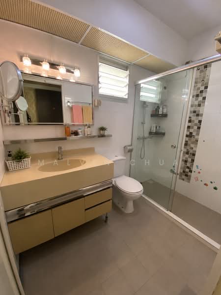 487C Choa Chu Kang Avenue 5, 487C Choa Chu Kang Avenue 5, 3 Bedrooms, 1,216 sqft, HDB Flat For Sale, by Malvin Chua, 500177858 - Master Bathroom - PropertyGuru.com.sg
