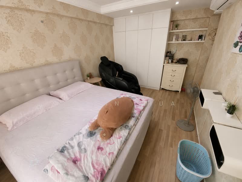 487C Choa Chu Kang Avenue 5, 487C Choa Chu Kang Avenue 5, 3 Bedrooms, 1,216 sqft, HDB Flat For Sale, by Malvin Chua, 500177858 - Master Bedroom - PropertyGuru.com.sg