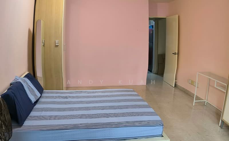 240 Lorong 1 Toa Payoh, 240 Lorong 1 Toa Payoh, Room Rental, 200 sqft, HDB Flat For Rent, by Andy Kuah, 500177873 - Bedroom - PropertyGuru.com.sg