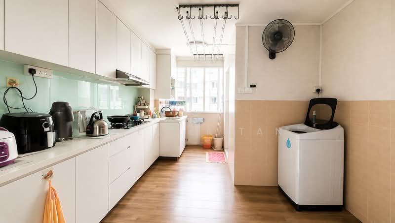 346 Yishun Avenue 11, 346 Yishun Avenue 11, 3 Bedrooms, 1,302 sqft, HDB Flat For Sale, by Drexler Tan, 500177876 - Kitchen - PropertyGuru.com.sg