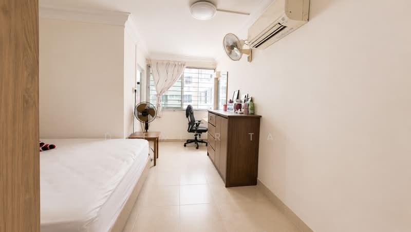 346 Yishun Avenue 11, 346 Yishun Avenue 11, 3 Bedrooms, 1,302 sqft, HDB Flat For Sale, by Drexler Tan, 500177876 - Master Bedroom - PropertyGuru.com.sg