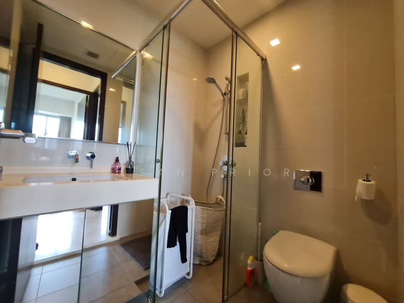 River Valley Gorgeous Mercury, , 2 Bedrooms, 1,100 sqft, Condominium For Rent, by Susan Prior, 500177879 - Bathroom - PropertyGuru.com.sg
