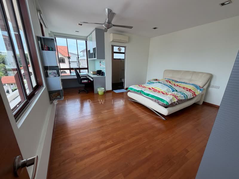 Yio Chu Kang Rd Parry Ave Philip Ave, , 6 Bedrooms, 6,000 sqft, Semi-Detached House For Sale, by Gladwin Quek, 500177883 - Bedroom - PropertyGuru.com.sg