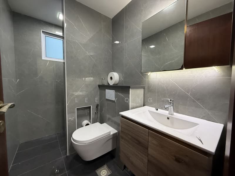🔥CHEAP🔥 Sembawang Park Corner Landed, Kandis Walk , Jalan Janggus , Jalan Sankam, 6 Bedrooms, 4,500 sqft, Corner Terrace For Sale, by Lee Yong, 500177886 - Bathroom - PropertyGuru.com.sg