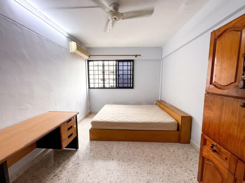 640 Ang Mo Kio Avenue 6, 640 Ang Mo Kio Avenue 6, 3 Bedrooms, 980 sqft, HDB Flat For Sale, by Eunice Chong, 500177900 - Bedroom - PropertyGuru.com.sg