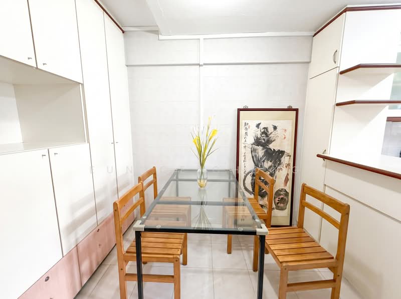 640 Ang Mo Kio Avenue 6, 640 Ang Mo Kio Avenue 6, 3 Bedrooms, 980 sqft, HDB Flat For Sale, by Eunice Chong, 500177900 - Dining Room - PropertyGuru.com.sg