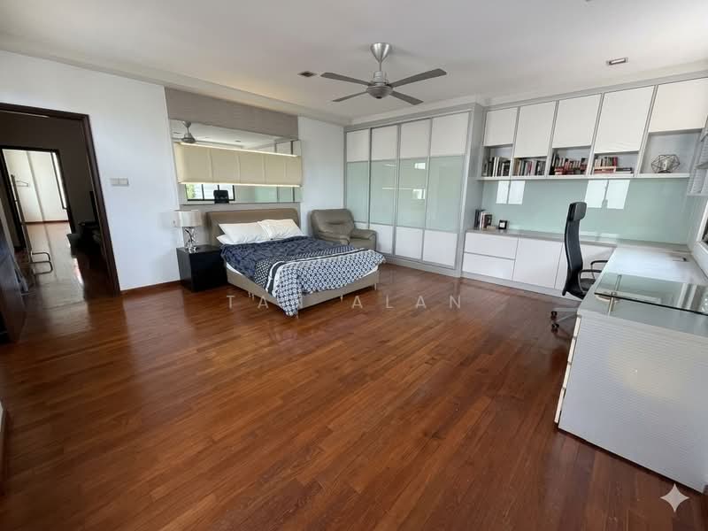 Phillips Ave|Rosth Rd min to Serangoon Gdns, , 6 Bedrooms, 4,325 sqft, Semi-Detached House For Sale, by Tan Alan, 500177912 - Bedroom - PropertyGuru.com.sg