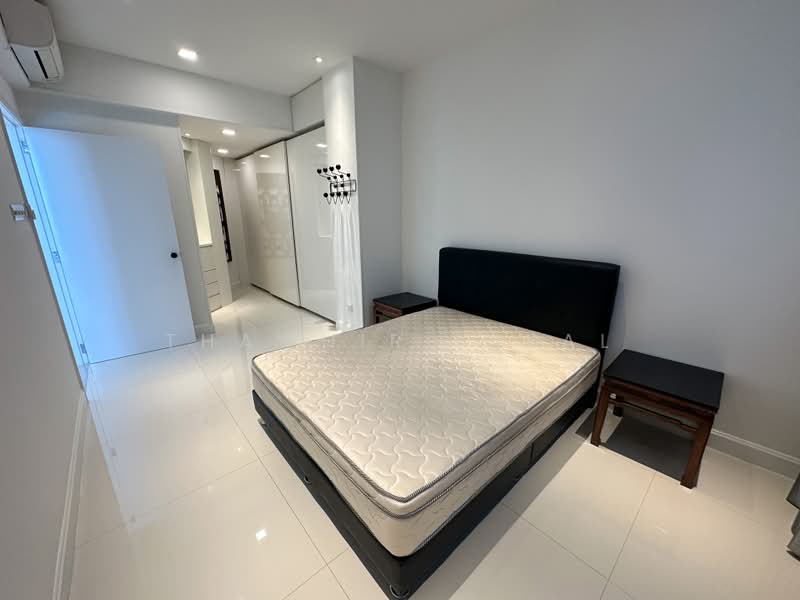 Parc Oasis, 49 Jurong East Avenue 1, 2 Bedrooms, 1,227 sqft, Condominium For Rent, by Thawhir Iqbal, 500177916 - Bedroom - PropertyGuru.com.sg
