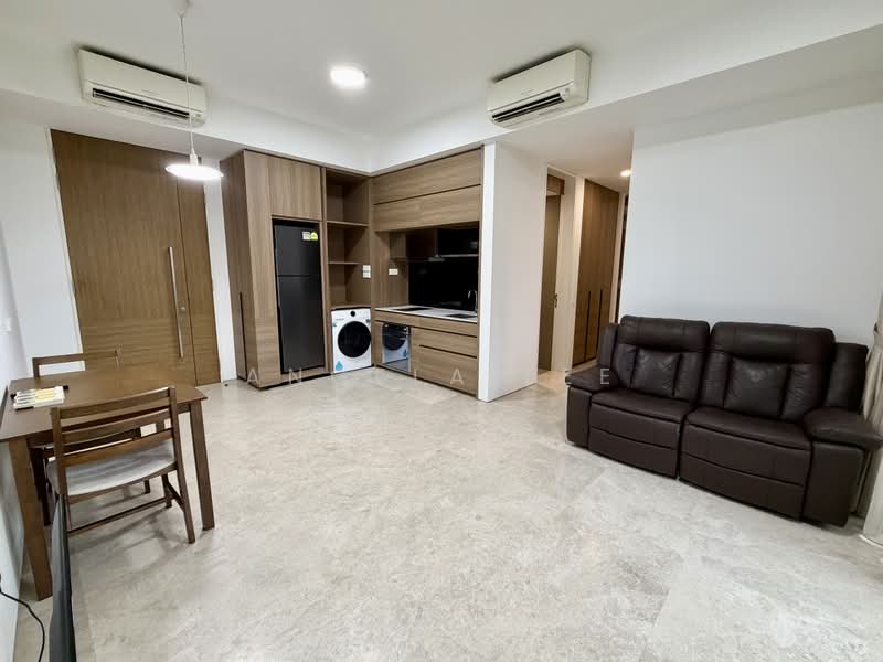Echelon, 9 Alexandra View, 2 Bedrooms, 732 sqft, Condominium For Rent, by Angela Lee, 500177920 - Living / Dining / Kitchen - PropertyGuru.com.sg