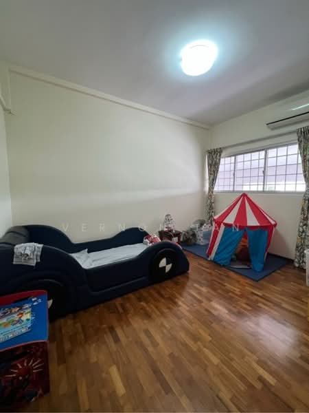 Ridgewood Condominium, 51 Mount Sinai Drive, 3 Bedrooms, 1,367 sqft, Condominium For Rent, by Vernon Tan, 500177931 - PropertyGuru.com.sg